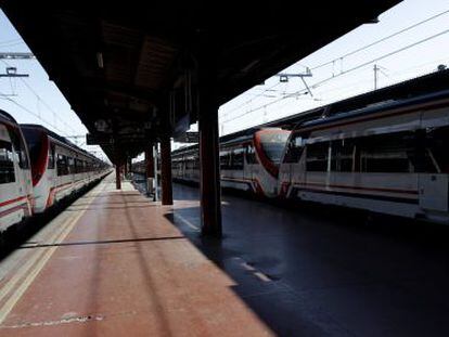 Andén de la estación de tren de Chamartín en una imagen de archivo.