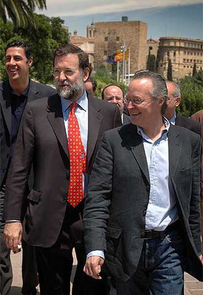Mariano Rajoy y Josep Piqué, ayer en Tarragona.