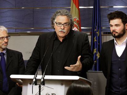 De izquierda a derecha, Santiago Vidal, Joan Tardà y Gabriel Rufián, de ERC.