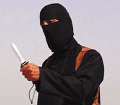 El verdugo de Foley, en la captura del vídeo de la ejecución difundido por los yihadistas.