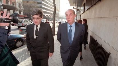 Juan Alberto Perote (derecha), en una imagen de archivo datada en Madrid en febrero de 2000.