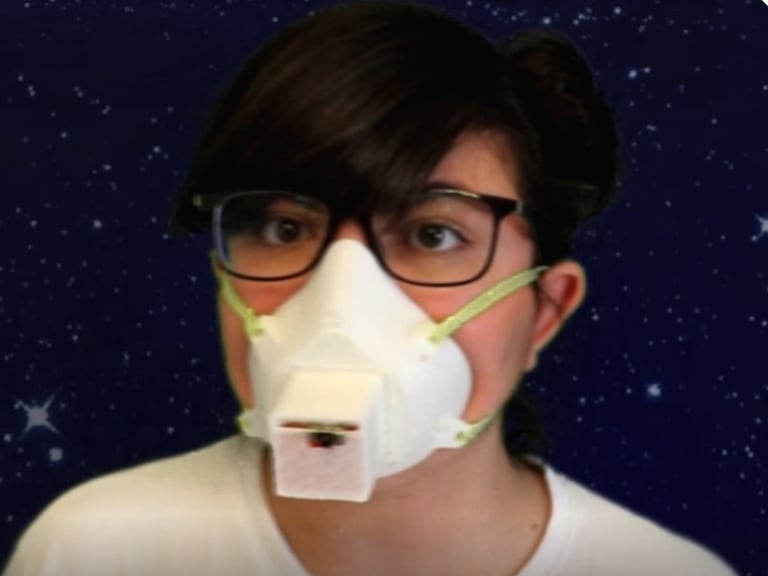 Los Adolescentes Que Inventaron Una Mascarilla En Pleno Confinamiento Educacion El Pais