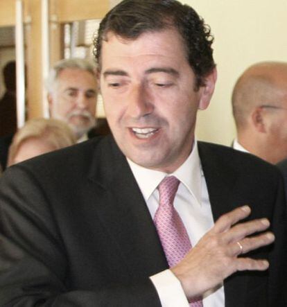 El Valedor do Pobo, durante su toma de posesi&oacute;n en la C&aacute;mara, en 2007. 