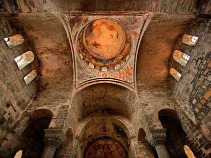 Interior de la iglesia bizantina de Santa Sofía, en Trabzon, en la región turca de Trebisonda.