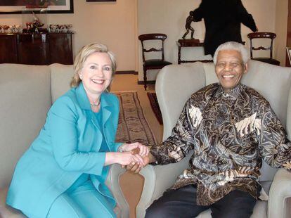 Visitó a Nelson Mandela en South Africa en la última etapa de vida del activista.