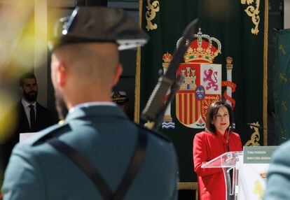 La ministra de Defensa, Margarita Robles, el martes en la toma de posesión de la nueva directora de la Guardia Civil, Mercedes González, en Madrid.