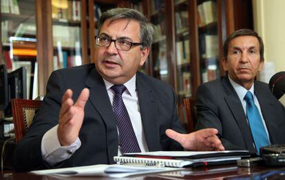 El fiscal superior de Madrid, Manuel Moix, y el fiscal jefe provincial, José Javier Polo, han informado de que la Fiscalía solicitará la apertura de juicio oral para los imputados en el caso Madrid Arena.