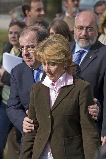 Los presidentes Herrera (Castilla y León) y Aguirre (Madrid).