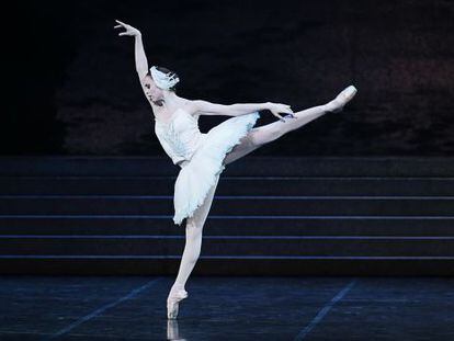 Mariafrancesca Garritano interpreta 'El lago de los cisnes' en La Scala.