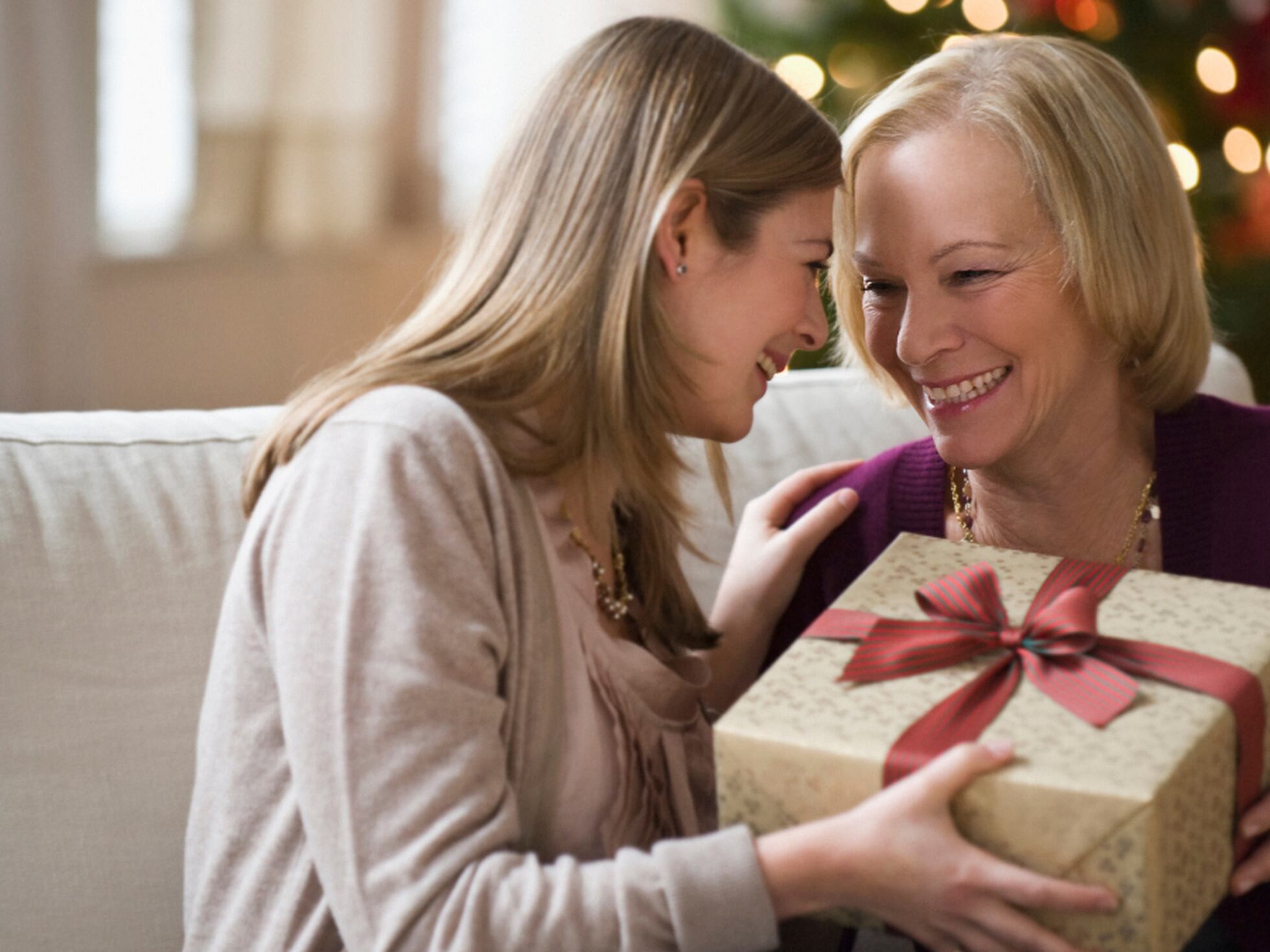 Qué regalar a una madre en Navidad? - Qué Alegría, Qué Buen Día
