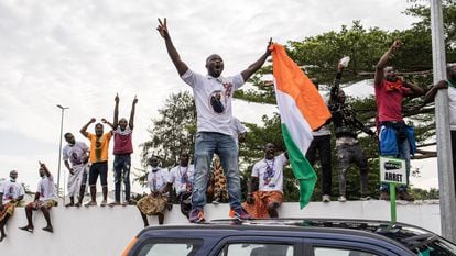 Seguidores del expresidente Laurent Gbagbo celebran su regreso a Costa de Marfil, el pasado junio en la ciudad de Abiyán.