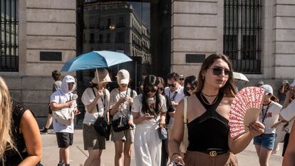 Turistas, en la Puerta del Sol de Madrid.