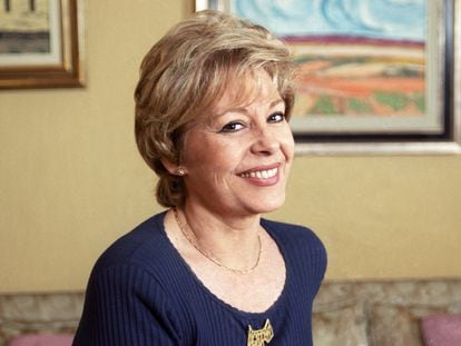 Laura Valenzuela, en su casa de Madrid en 1995.