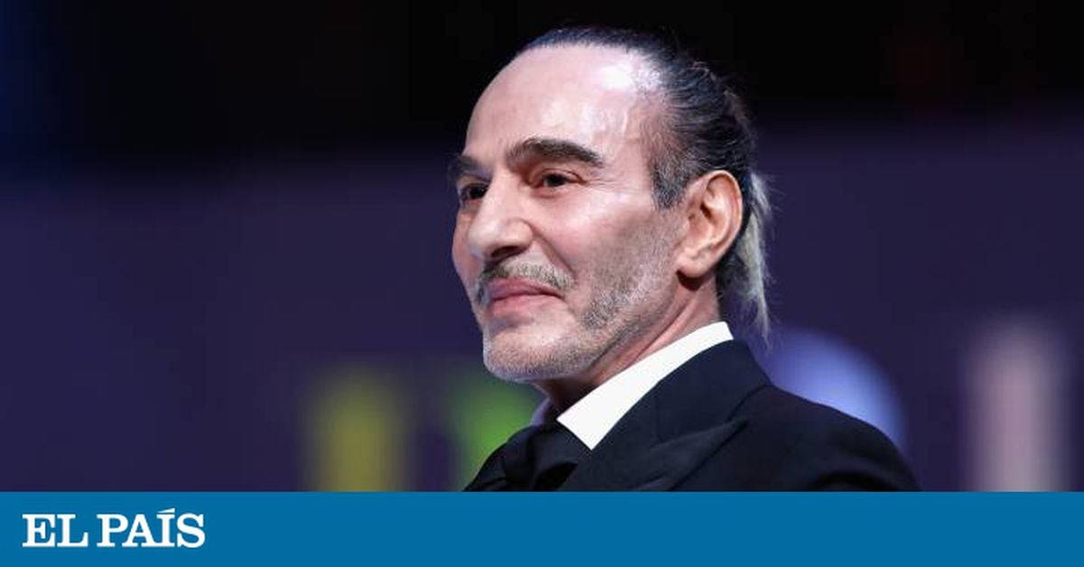 John Galliano, la enésima vida de un superviviente de la moda Gente EL PAÍS