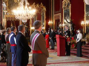 El rey Felipe VI se dirige a los mandos militares, durante la celebración de la Pascua Militar el pasado día 6 en el Palacio Real de Madrid.