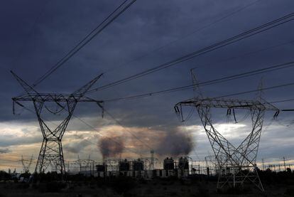 Planta de la Comisión Federal de Electricidad (CFE) en la que se quema combustóleo en Tula de Allende, Hidalgo.
