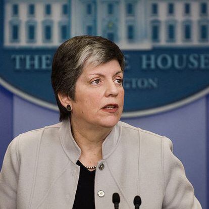 La secretaria de Seguridad Nacional, Janet Napolitano, al anunciar los nuevos planes para combatir la violencia en la frontera con México
