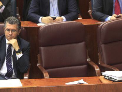 Granados, aún consejero, en la Asamblea de Madrid el pasado marzo.