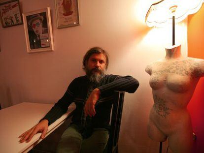 “Des de fa deu o quinze anys, perquè m’agrade una cançó, m’ha de flipar la lletra”, diu Miquel Àngel Landete.