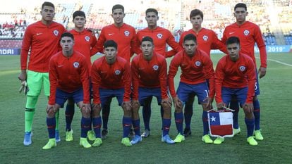 La selección chilena sub-17, antes de un partido contra Corea del Sur, en Vitoria (Brasil), el 2 de noviembre de 2019.