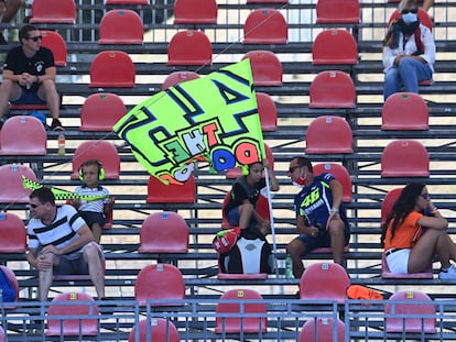 Espectadores en el circuito de Misano durante los entrenamientos libres del viernes.