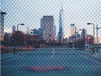 Imagen perteneciente al cuarto volumen la serie 'Tennis Courts' (Ed. Nieves) del fotógrafo Giasco Bertoli.
