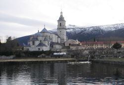 Imagen del monasterio de El Paular en invierno.