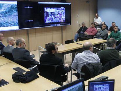 Imagen de la reuni&oacute;n del operativo, ayer en Bilbao.