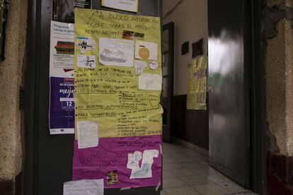 Afiche informativo en prevención del Dengue confeccionado por la maestra Laura López junto con sus alumnos