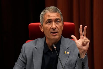 El consejero catalán de Educación, Josep González-Cambray, en una comisión parlamentaria.