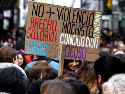 Cartel contra la violencia machista en la manifestación del 8 de marzo de 2018.