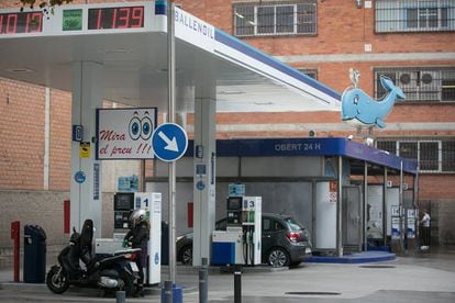 Estación de Ballenoil en el centro de Barcelona