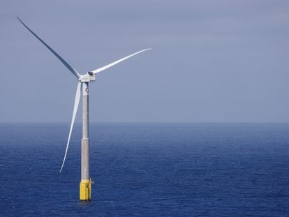 Turbina de Siemens Gamesa en la costa de Telde (Gran Canaria).