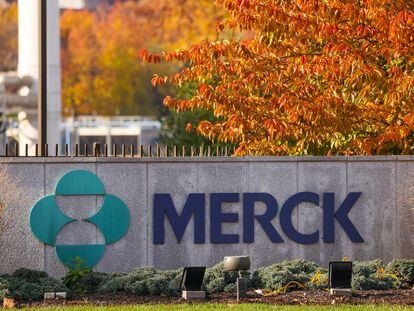 Logo de la farmacéutica estadounidense Merck, conocida fuera de Estados Unidos como MSD, en su sede en Kenilworth (Nueva Jersey).