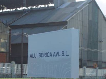 Fabrica de Alu Ibérica en Avilés (Asturias).