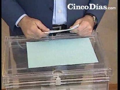 Rajoy vota en el colegio Aravaca de Madrid