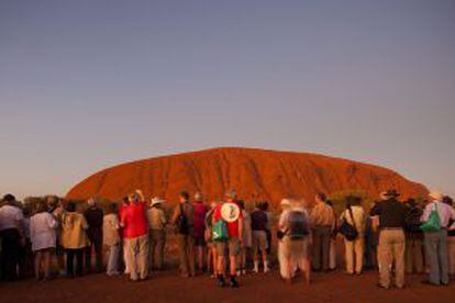 Uluru es una roca roja de 3,6 km de longitud.