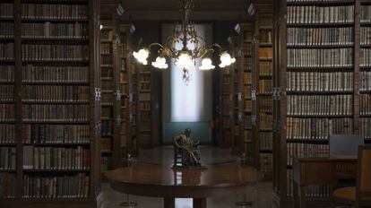 La biblioteca de la sede de la Real Academia Espa&ntilde;ola. 