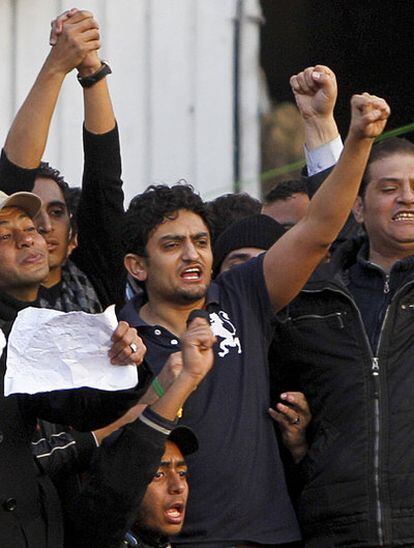 Wael Ghonim, responsable de 'marketing' de Google en Egipto, durante las protestas que terminaron con la dictadura de Hosni Mubarak.