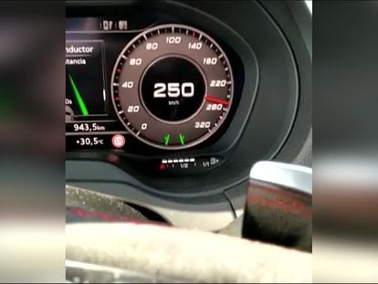 Denunciado un conductor por circular a 263 km/h y grabarse en vídeo