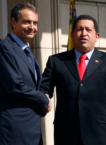 Zapatero recibe a Chávez en La Moncloa
