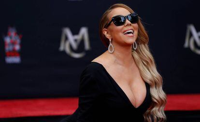 Mariah Carey, el pasado mi&eacute;rcoles al dejar sus huellas en el teatro chino de Hollywood.