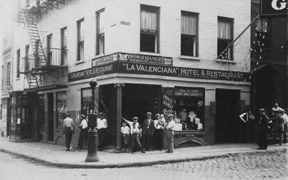 L'establiment La Valenciana, centre de recepció d'immigrants a Nova York des de principis del segle XX.
