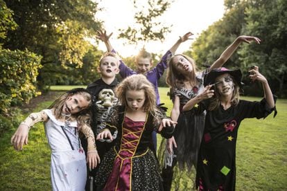 Cinco Audaz Confundir Halloween: 10 disfraces para niños por menos de 20 euros | Escaparate | EL  PAÍS