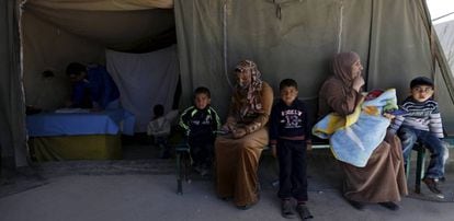 Mujeres y niños sirios en el campo de Al Zaatari, en marzo de 2016.