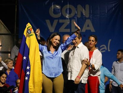 María Corina Machado celebra su triunfo tras la jornada electoral en Venezuela.