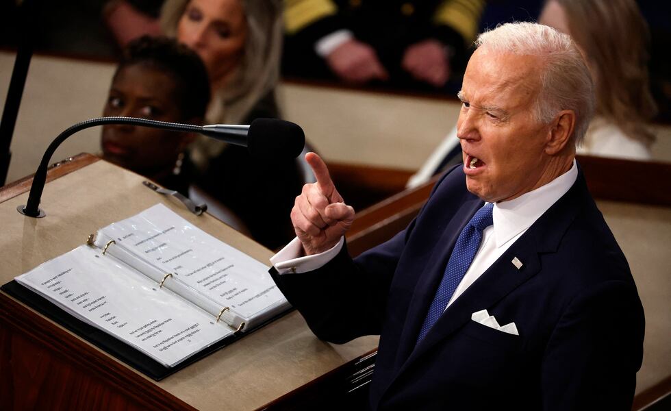 WASHINGTON, DC - FEBRUARY 07: U.S. President Joe Biden delivers his State of the Union address during a joint meeting of Congress in the House Chamber of the U.S. Capitol on February 07, 2023 in Washington, DC. The speech marks Biden's first address to the new Republican-controlled House.   Chip Somodevilla/Getty Images/AFP (Photo by CHIP SOMODEVILLA / GETTY IMAGES NORTH AMERICA / Getty Images via AFP)