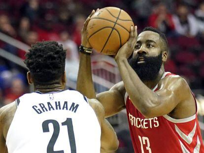 Harden y Graham en el Rockets-Nets. 