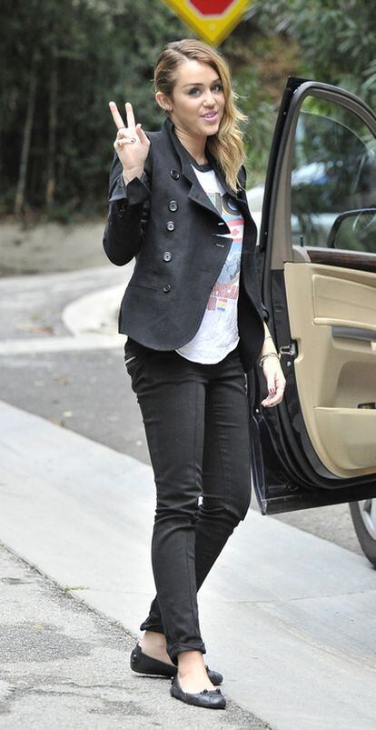 Miley Cyrus, en Los Ángeles, el 6 de noviembre de 2011
