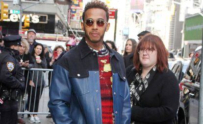 Lewis Hamilton caminando por Nueva York, este octubre.